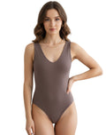 Body panty acanalado con escote en v