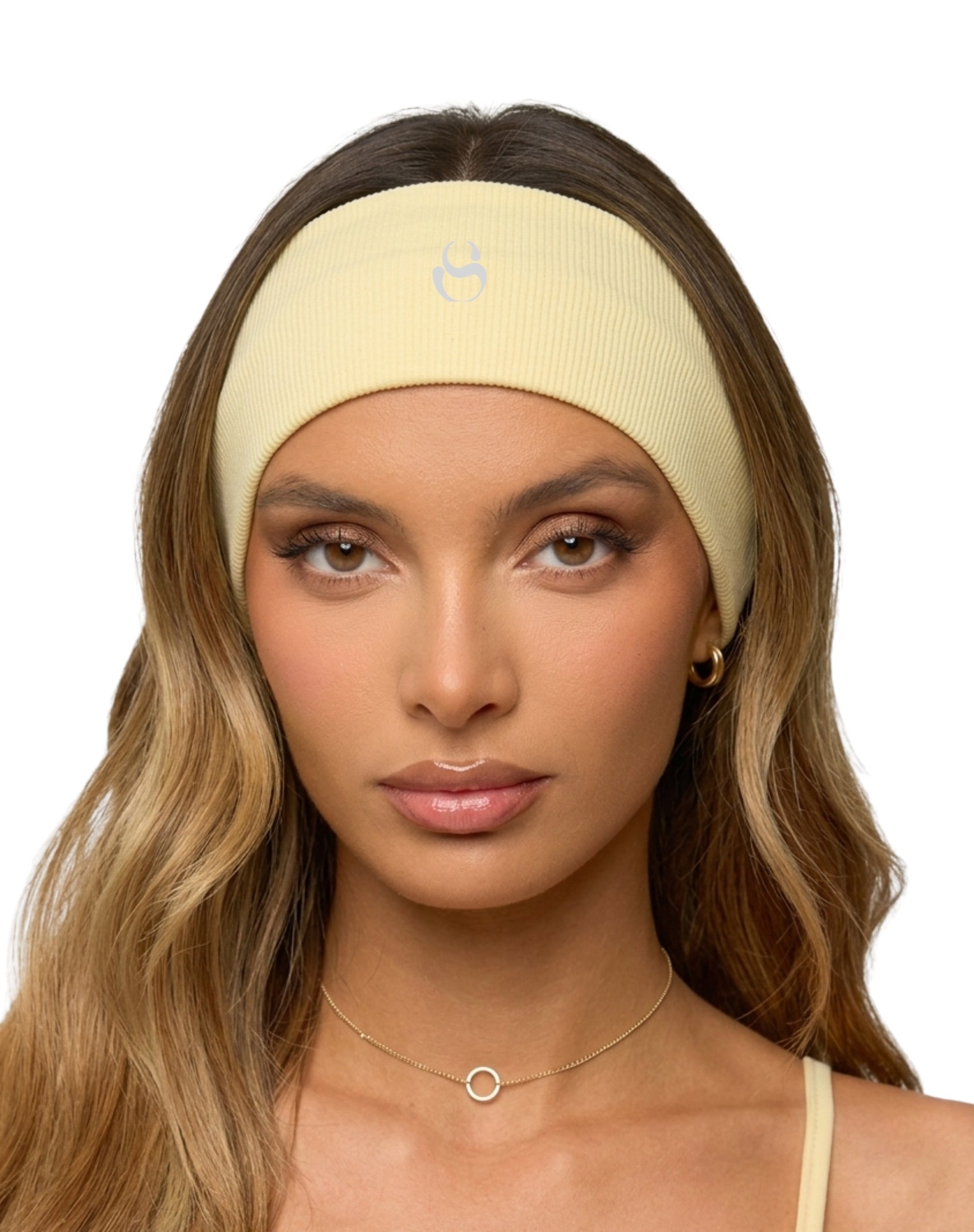 Negro, Taupe, Butter yellow, Sangría