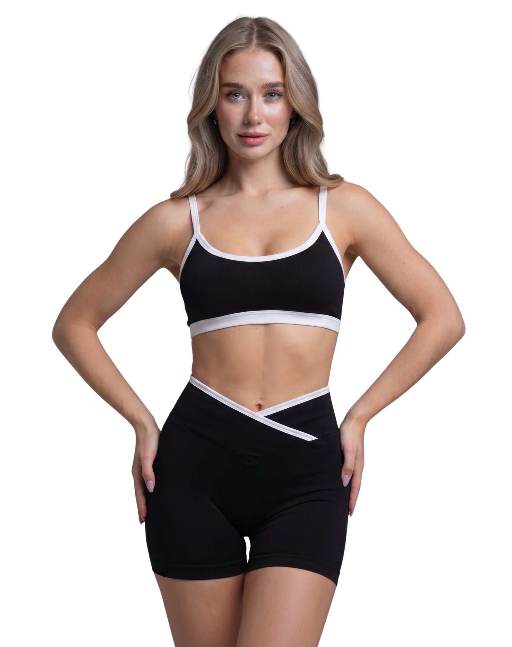 Conjunto deportivo con contorno blanco y pretina cruzada
