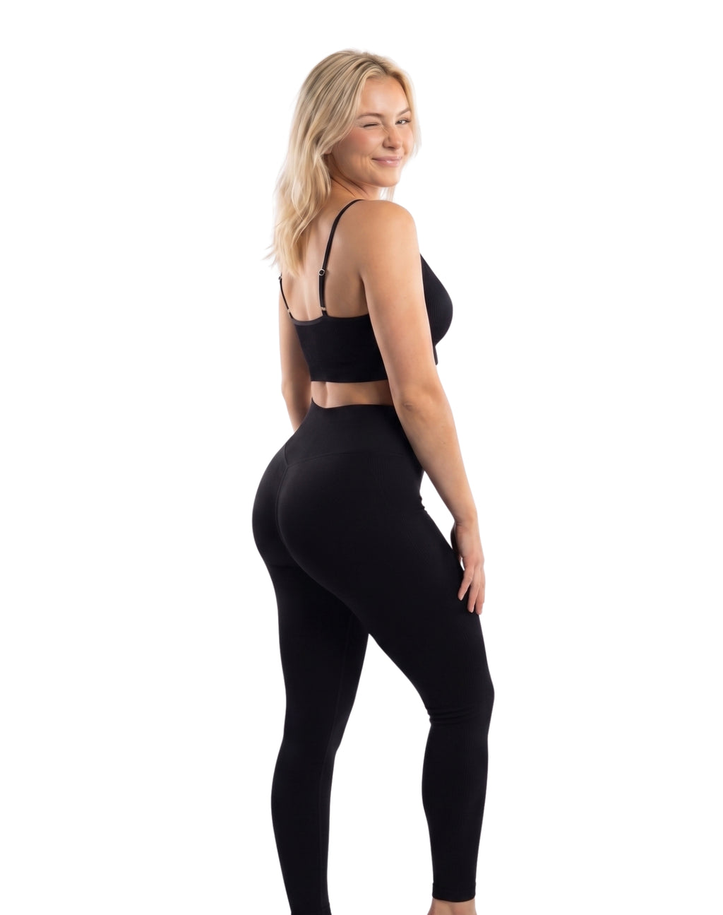 Conjunto legging de pretina ajustada + top tirante con ajustador