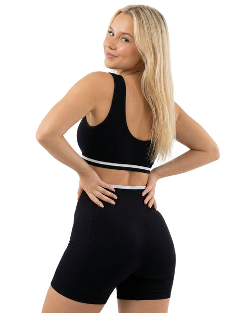 Conjunto short pretina cruzada + top tirante ancho