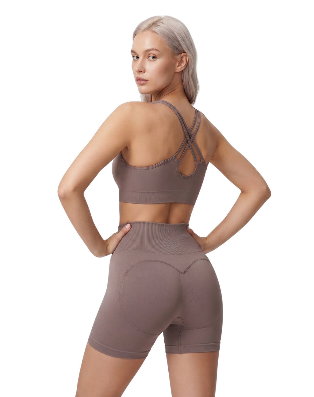 Conjunto deportivo top espalda cruzada + short de contorno en corazón